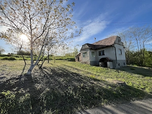 Vand teren 2595 m2 la 20 km de Alba Iulia