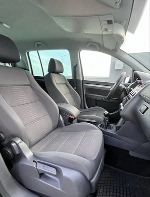 Volkswagen Touran 2008 2.0 tdi 140cp R-line  - imagine 8