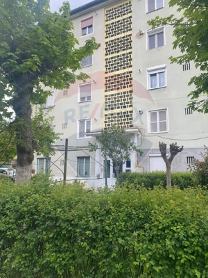Apartament cu 2 camere de vânzare în Medias et 2 zona centrala