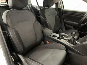 Renault Megane - imagine 9