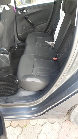 peugeot 208 1.4hdi,104000km,an 2014 - imagine 8