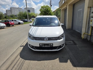 Vw Touran 2.0 TDI 7 Locuri Navi - imagine 2