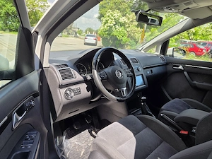 Vw Touran 2.0 TDI 7 Locuri Navi - imagine 10
