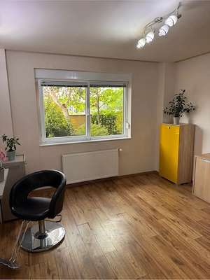 Camera 14 m2 in salon Braytim  - imagine 4