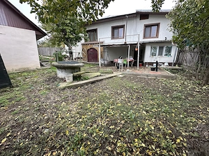 Casă de vânzare în zonă centrală sau schimb cu apartament! - imagine 9