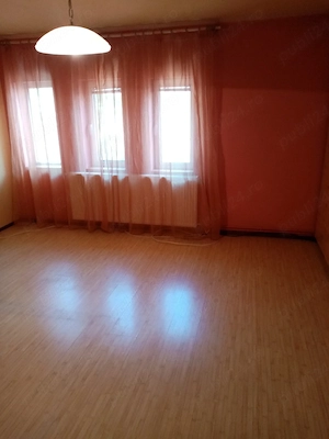 Apartament în vilă, Ploiești, centru -zona catedrala Sf Ioan. - imagine 2