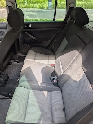 Vând Volkswagen Golf IV Variant 1.9 TDI AXR Pacific - imagine 9