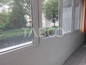 Apartament cu 2 camere decomandate si balcon de inchiriat in Strand - imagine 13