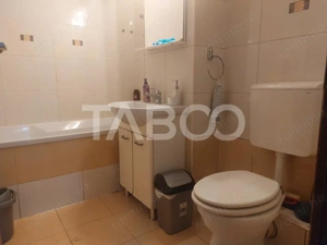 Apartament cu 2 camere decomandate si balcon de inchiriat in Strand - imagine 11
