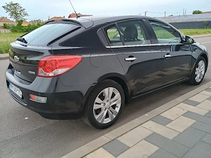 Chevrolet Cruze-1.7DTI-2014-Euro 5 - imagine 6