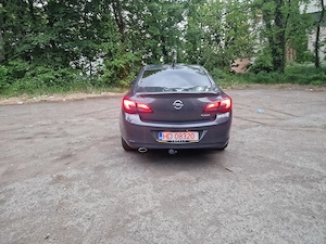 Vând Opel Astra J Sedan - imagine 3