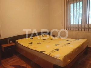 Apartament cu 2 camere decomandate si balcon de inchiriat in Strand - imagine 6