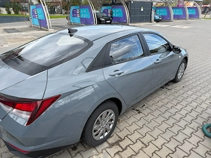 Hyundai Elantra 2021 25000 KM reali unic proprietar - imagine 2