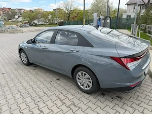 Hyundai Elantra 2021 25000 KM reali unic proprietar - imagine 3