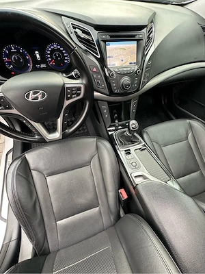 Hyundai I49, 1.7 CRDI, an 2015, Istoric- 150.000km - imagine 5