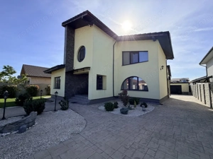 Casa premium pentru familie, in zona excelenta din Mosnita Noua