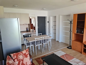 Inchiriez apartament 2 camere în bloc nou