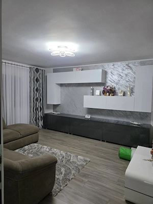 Apartament 1 camera,  Etajul 2 , Bl A10, Nicolae Oncescu,  mobilat complet  centrala, balcon închis  - imagine 5