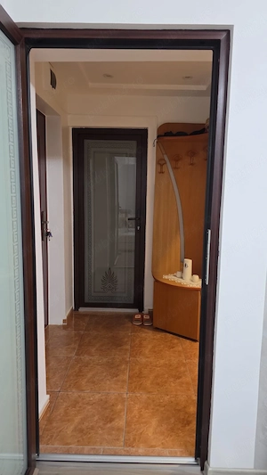 Apartament 1 camera,  Etajul 2 , Bl A10, Nicolae Oncescu,  mobilat complet  centrala, balcon închis  - imagine 2