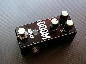 Pedală Doom Fuzz