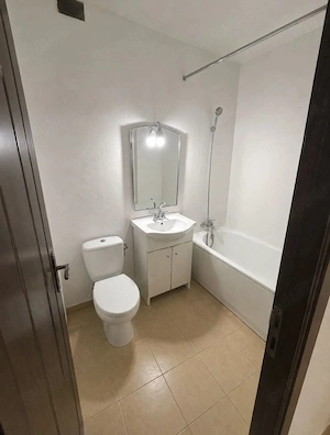Zona Soarelui, o camera bloc izolat! - imagine 3