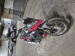 Vand motocicleta Sym NHT 200 cc - imagine 2