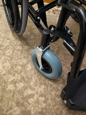 scaun persoana cu dizabilități  - imagine 3