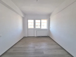 Ultracentral- Prefectură- 3 camere, renovat acum, totul nou, etaj 3 - imagine 2