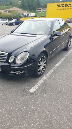 Mercedes E 220 Elegance 170cp - imagine 7