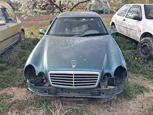  dezmembrez clk 320 model 208 - imagine 5