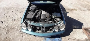  dezmembrez clk 320 model 208