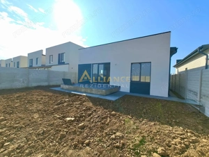 Casa individuala - 4 Camere 2 Bai - teren 300mp - imagine 2
