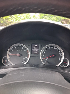 Suzuki Swift IV, 2012, motor 1.2 benzină, 94 CP (stare excelentă) - imagine 8