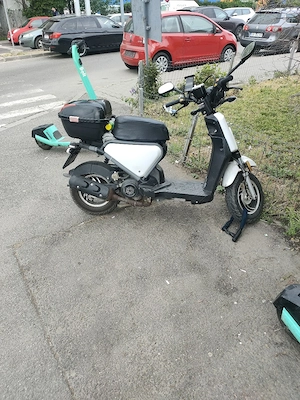 Scuter 50 cc - imagine 2