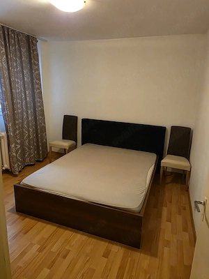 Vând apartament 2 camere parter ,mobilat decent ,aproape de metrou Favorit la 5 minute 