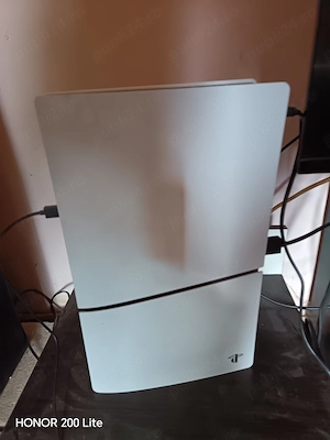 Consola PlayStation 5 slim digital edition (PS5) cu o capacitate de stocare de 825GB  - imagine 3