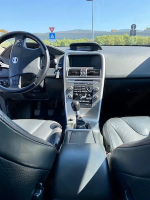 Volvo XC60-4x4 - imagine 5
