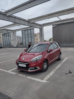 vând Renault scenic 3 