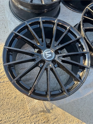 Roti / Jante negre 5x112 R18 ET 35 8J 66.6mm impecabile - imagine 2