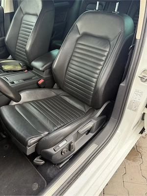 Passat B8 din 2016  - imagine 9
