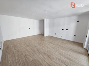 Apartament 2 camere, etaj intermediar, bloc nou, zona Torontalului - imagine 2
