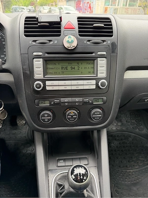 Vw Jetta An 2007 Km 154.000 mii 1,6 Benzina Euro 4 Full  - imagine 5