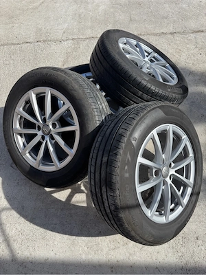 Roti / Jante 5x112 R17 ET 36 7.5J cu cauciucuri de vara 225/60/17 DOT 4723 profil 7.2mm impecabile 