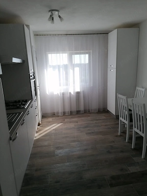 Inchiriez apartament Lujerului