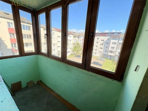 De vanzare – apartament 3 camere, 63 mp, decomandat – 67000 € - imagine 3