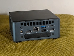 Intel NUC 8 Pro NUC8v7PNH mini pc, Intel Core i7-8665U, ram 8 Gb, SSd 250 Gb