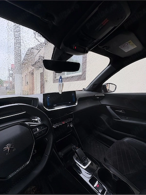 Peugeot 2008 GT 2022 1.2  PureTech Benzina - imagine 2