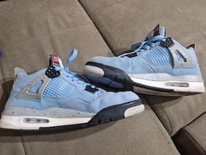 Jordan 4 University Blue