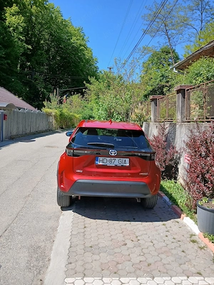  Vand Toyota yaris cross - imagine 4