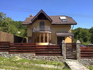 Casa Pitoreasca S+P+M 166mp